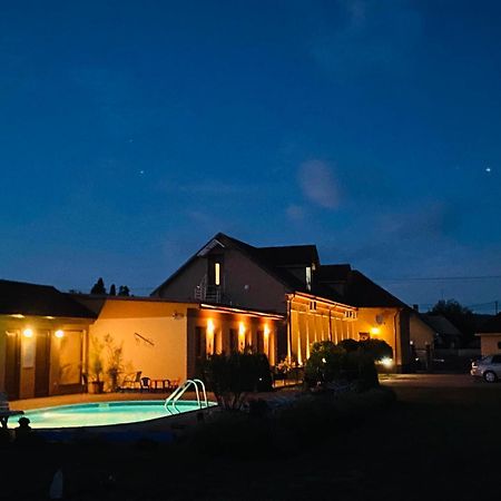 Vila Mária Rapovce Exterior foto